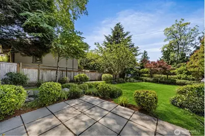 3225 W Mercer Way, Mercer Island, WA 98040 - Photo 31