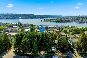 2703 Boylston Ave E, Seattle, WA 98102 - Photo 13