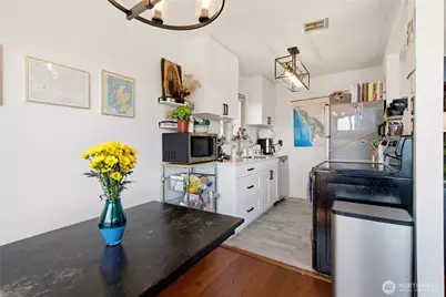 2703 Boylston Ave E #201, Seattle, WA 98102 - Photo 17