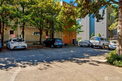 2703 Boylston Ave E #201, Seattle, WA 98102 - Photo 27