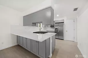 18411 Ballantrae Dr, Arlington, WA 98223 - Photo 13