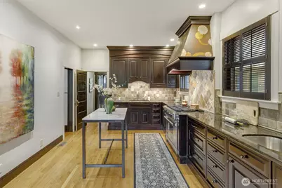 1000 15th Avenue E, Seattle, WA 98112 - Photo 13