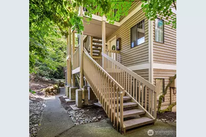 406 10th Street #C202, Kirkland, WA 98033 - Photo 3