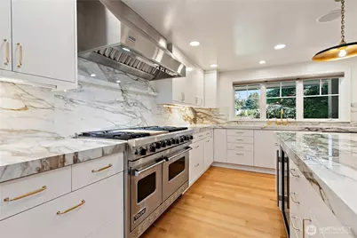 37 Tatoosh Ky, Bellevue, WA 98006 - Photo 15