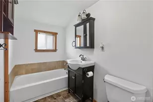 23617 Orting Kapowsin Hwy E, Graham, WA 98338 - Photo 9