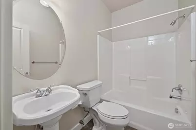 722 E 18th St, La Center, WA 98629 - Photo 17