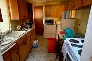 1715 146th Ave SE, Bellevue, WA 98007 - Photo 5