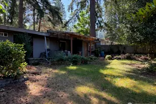 1715 146th Ave SE, Bellevue, WA 98007 - Photo 7