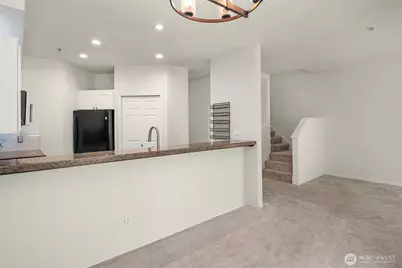 12113 NE 172nd Place #J202, Bothell, WA 98011 - Photo 9