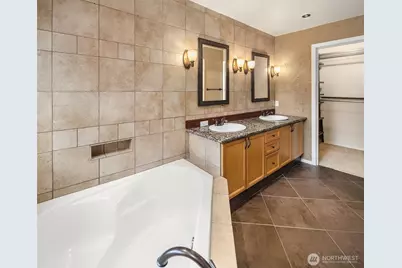 12113 NE 172nd Place #J202, Bothell, WA 98011 - Photo 21