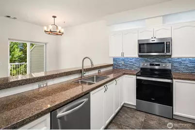 12113 NE 172nd Place #J202, Bothell, WA 98011 - Photo 7