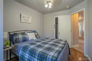 10906 181st Ave Pl E, Bonney Lake, WA 98391 - Photo 11