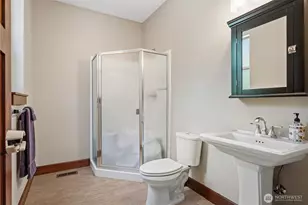 251 Beasley Rd, Kelso, WA 98626 - Photo 15