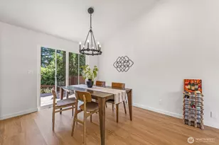 4303 NE 24th St, Renton, WA 98059 - Photo 7