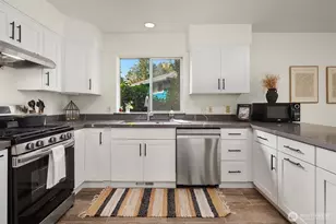7805 186th St SW, Edmonds, WA 98026 - Photo 11