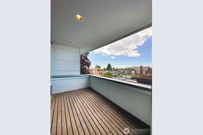 4812 Linden Avenue N, Seattle, WA 98103 - Photo 5