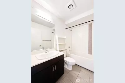 4812 Linden Avenue N, Seattle, WA 98103 - Photo 9