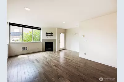 4812 Linden Avenue N, Seattle, WA 98103 - Photo 3