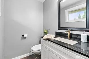 9656 Beacon Ave S, Seattle, WA 98118 - Photo 17