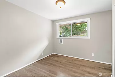 9656 Beacon Avenue S, Seattle, WA 98118 - Photo 11