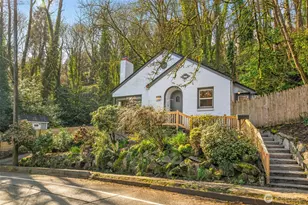 2301 Delmar Dr E, Seattle, WA 98102 - Photo 1