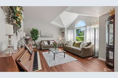 15532 156th Court SE, Renton, WA 98058 - Photo 11