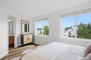 936 N 35th St, Seattle, WA 98103 - Photo 15