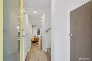 14013 Greenwood Ave N, Seattle, WA 98133 - Photo 3