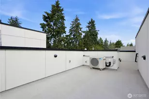 14013 Greenwood Ave N, Seattle, WA 98133 - Photo 23