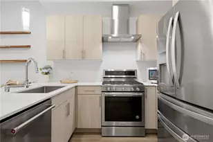 14013 Greenwood Ave N, Seattle, WA 98133 - Photo 7