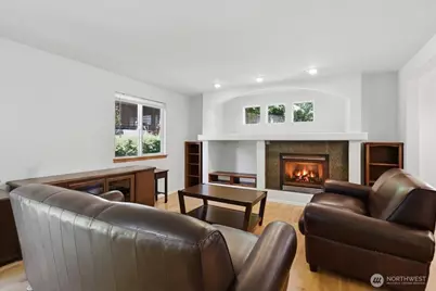 13906 26th Avenue W #V2, Lynnwood, WA 98087 - Photo 3