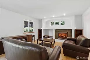 13906 26th Ave W, Lynnwood, WA 98087 - Photo 3