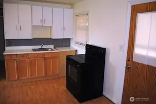 3708 S Perry St, Seattle, WA 98118 - Photo 5