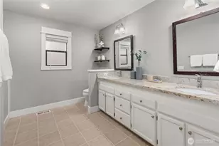 8227 NE 166th St, Kenmore, WA 98028 - Photo 11