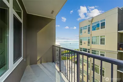 2801 1st Avenue #1102, Seattle, WA 98121 - Photo 9