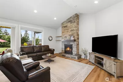 10135 Albany Park Lane SW, Rochester, WA 98579 - Photo 3