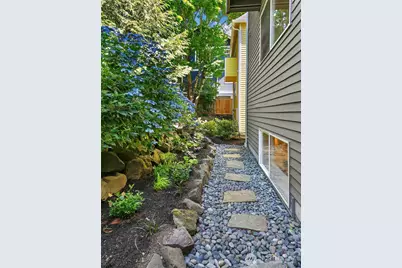 1426 18th Avenue #A, Seattle, WA 98122 - Photo 33