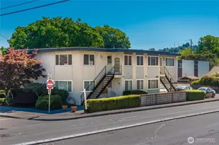 809 N 6th St, Renton, WA 98057 - Photo 3