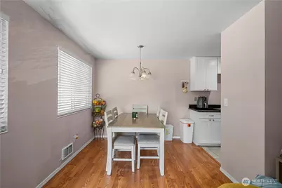 809 N 6th Street, Renton, WA 98057 - Photo 33