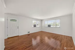 809 N 6th St, Renton, WA 98057 - Photo 11