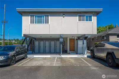 809 N 6th Street, Renton, WA 98057 - Photo 5