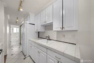 809 N 6th St, Renton, WA 98057 - Photo 17