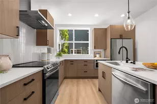 1704 A N 47th St, Seattle, WA 98103 - Photo 7