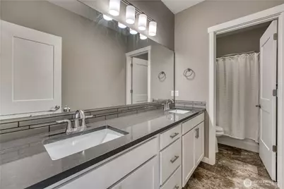 768 NW Ashford Loop, Bremerton, WA 98311 - Photo 35