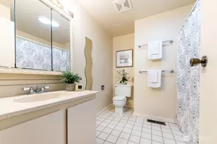 12705 SE 74th St, Newcastle, WA 98056 - Photo 11