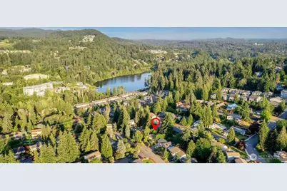 12705 SE 74th Street, Newcastle, WA 98056 - Photo 5