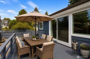 707 W Bertona St, Seattle, WA 98119 - Photo 3