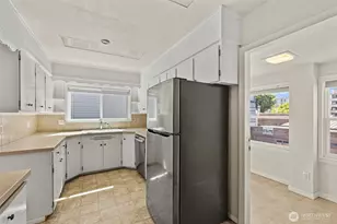 2407 NW 60th St, Seattle, WA 98107 - Photo 11