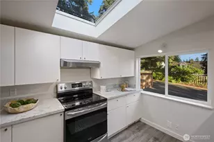 16518 Stone Ave N, Shoreline, WA 98133 - Photo 9