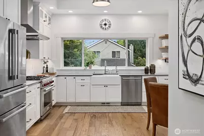 2629 E Valley Street, Seattle, WA 98112 - Photo 5